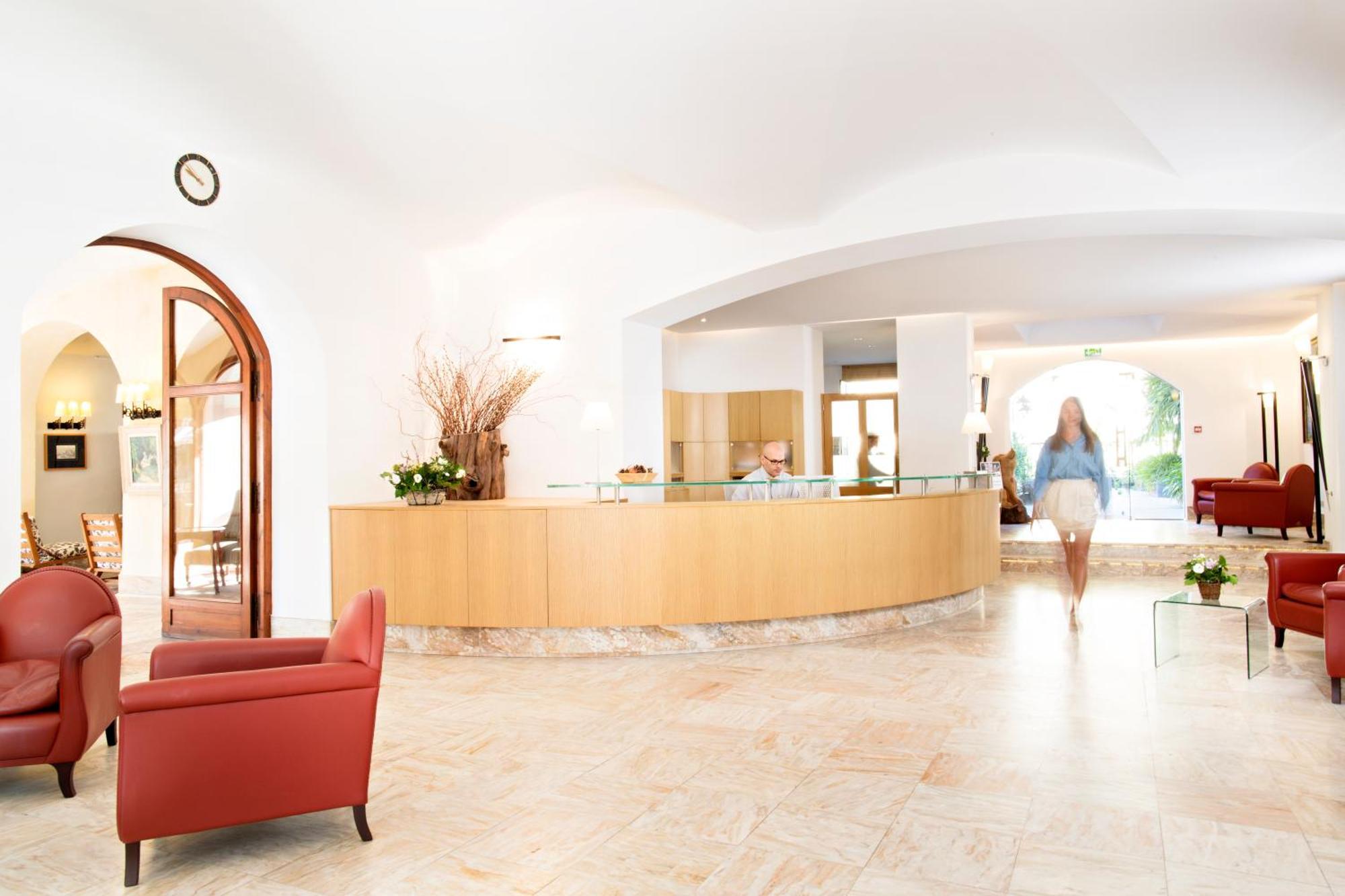Le Grand Hotel Moltig les Bains Екстериор снимка