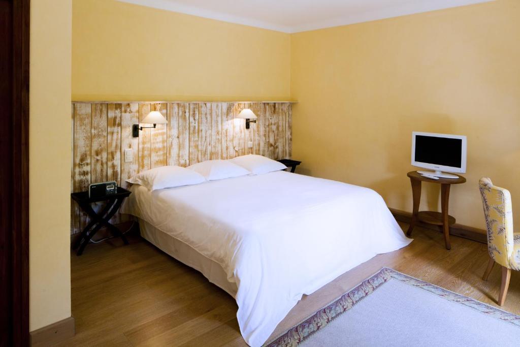 Le Grand Hotel Moltig les Bains Стая снимка